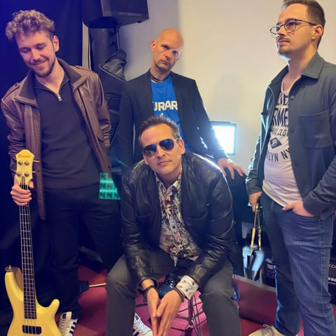 Die vier Musiker von Rock’n’Beatz im Proberaum
